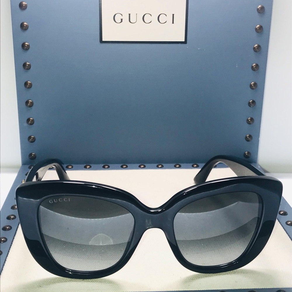 Black Gold Femenine Cat-eye Gg0327s 001 Sunglasses - Picture 8 of 10